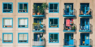 WIECZNY STUDENT NA GARNUSZKU U RODZICÓW